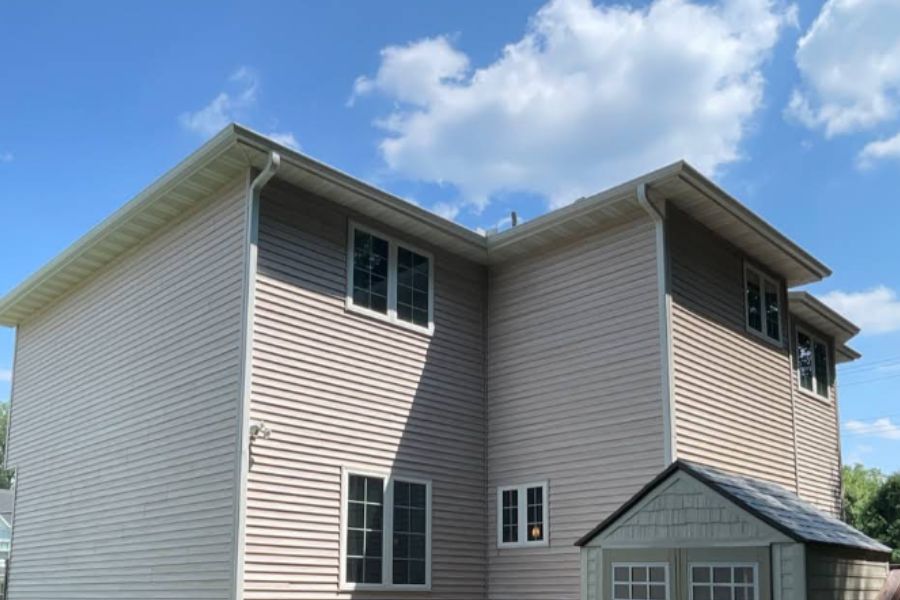Professional Gutter Services Tailored for Greenacres Homes